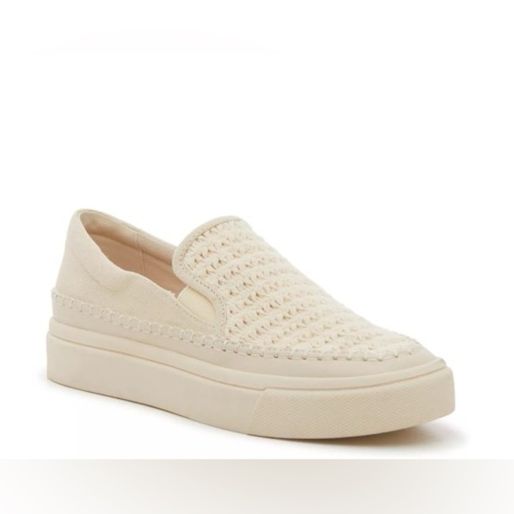 Women’s DOLCE VITA Saydi Slip-On sneakers- Size 9.5